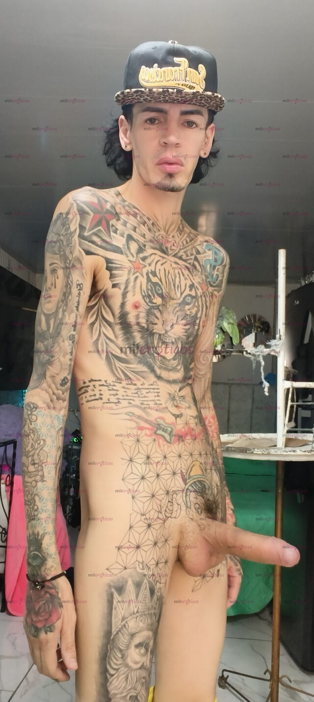 FOTOS DE FLACO VERGON TATUADO BLANCO ACTIVO RESERVADO