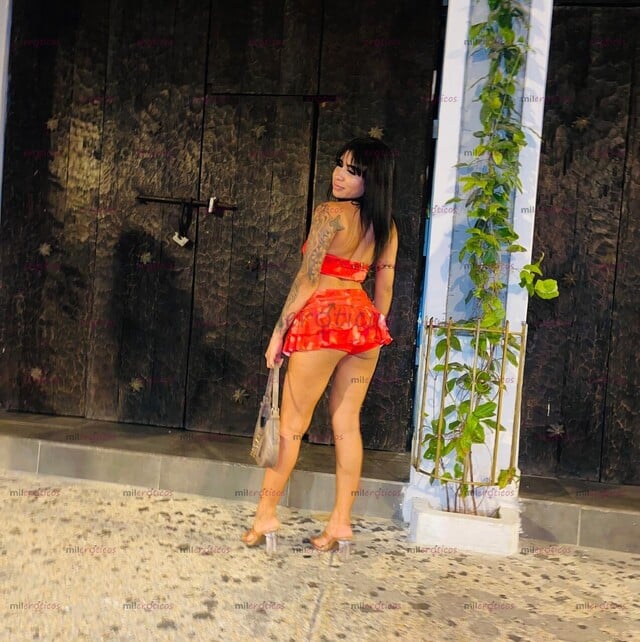 FOTOS DE LINDA MORENITA CALIENTE DE 19 AÑOS FLAQUITA CULONA