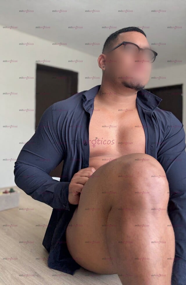 FOTOS DE PROFESOR PERVERSO DOMINANTE DOTADO MORENO FORNIDO MORBO ENTRE MACHOS