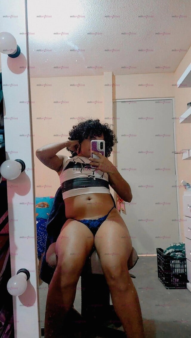 FOTOS DE TRANS 25 AÑOS MORENITA , FLAQUITA Y ALTA MUY COMPLACIENTE