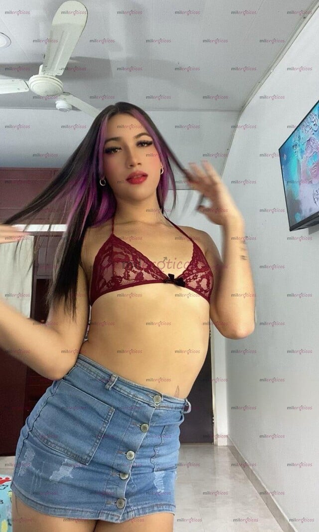 FOTOS DE TIERNA NIÑA LISTA PARA RECIBIR TU RICA LECHE