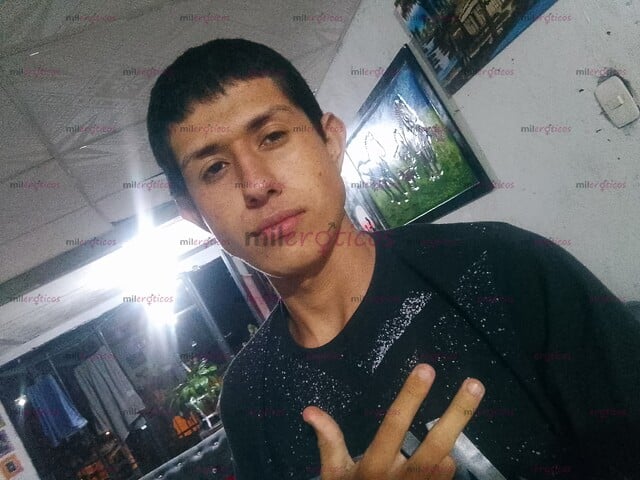 FOTOS DE VEN Y DISFRUTA CON MIGO UN RATO Y VERÁS Q LA PASAREMOS BN BESOS SOLO MUJERES
