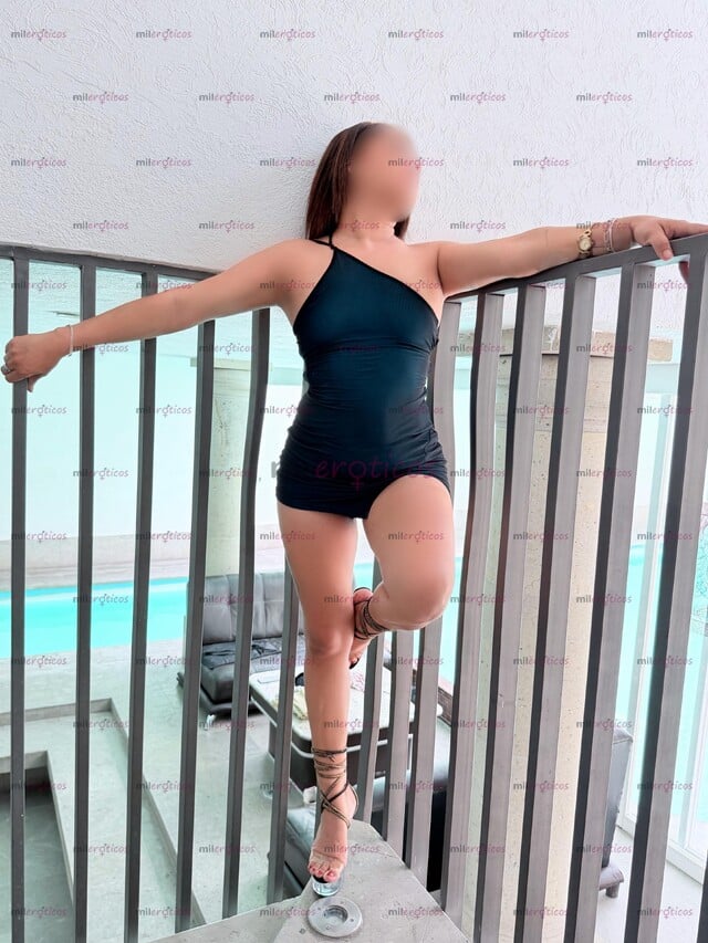 FOTOS DE ZAFIRO CALIENTE EXTROVERTIDA Y SENSUAL, COMPLACIENTE Y CARISMÁTICA