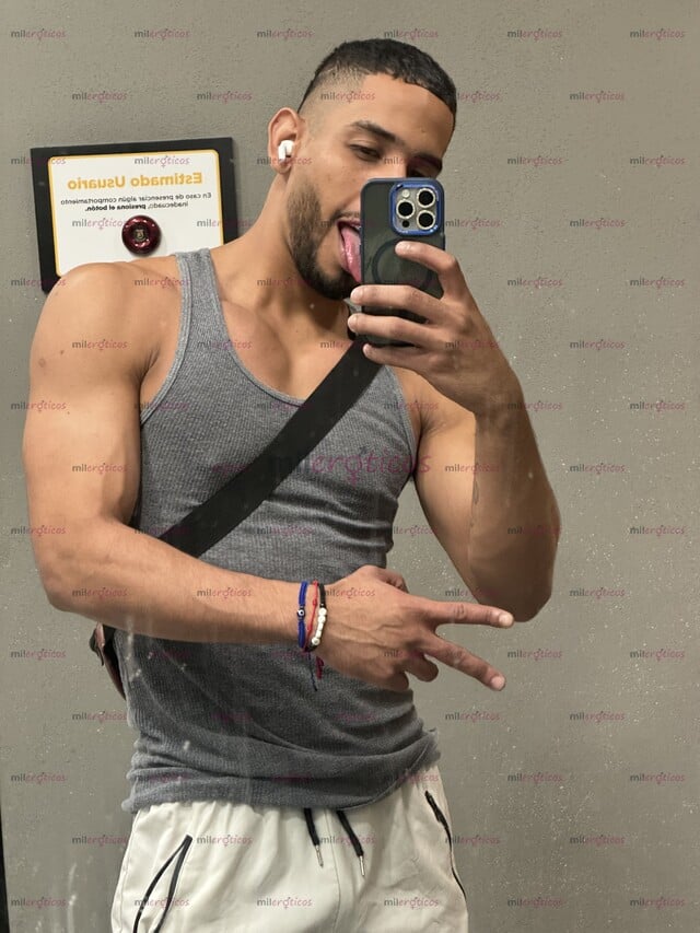FOTOS DE SOY TU CABRON COMPLACIENTE Y CALIENTE PARA DARTE SATISFACCIÓN