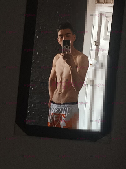 FOTOS DE TE GUSTA EL SEXO ORAL? TE LO CHUPO BIEN RICO
