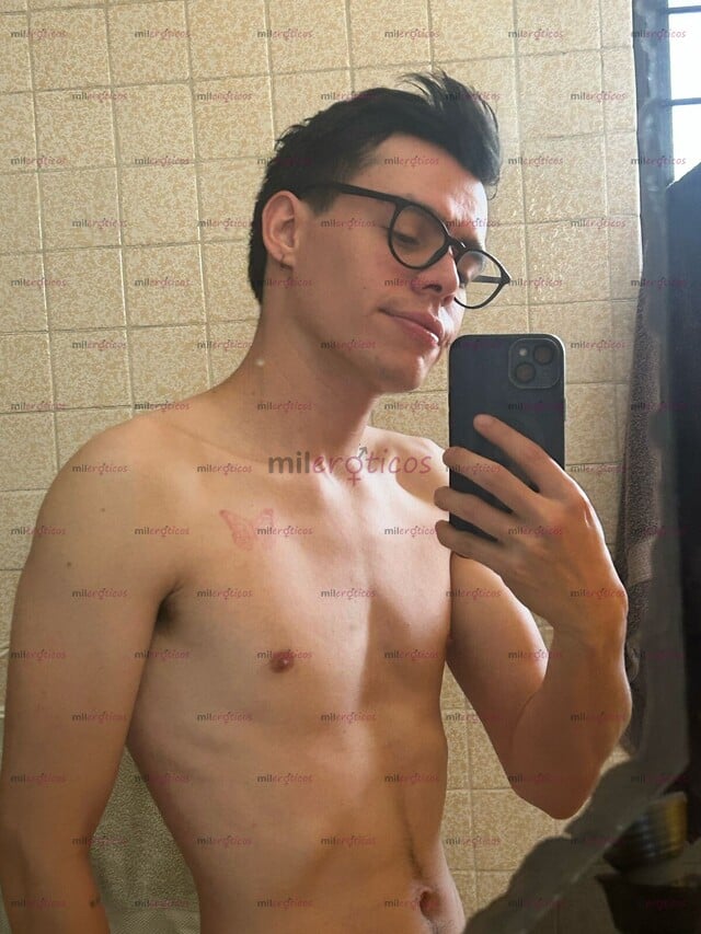 FOTOS DE CHICO JOVEN Y DELGADO CON GANAS DE HACERTE VENIR MUY RICO