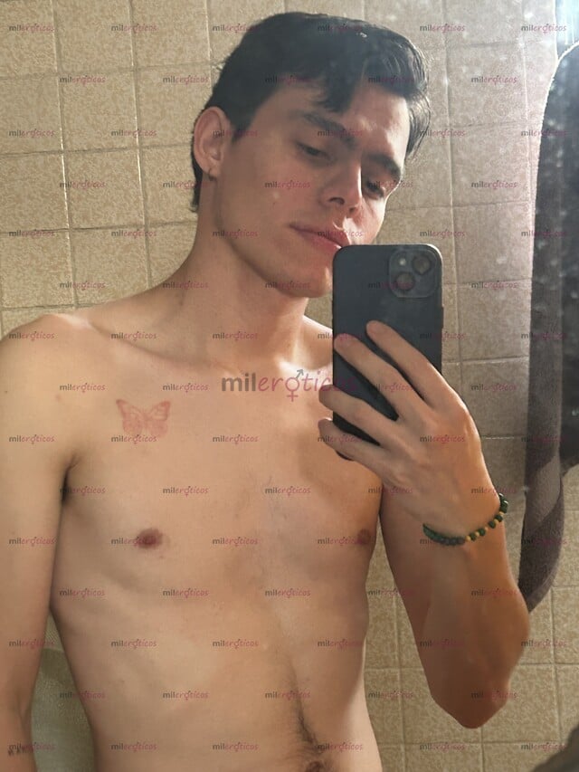 FOTOS DE CHICO JOVEN Y DELGADO CON GANAS DE HACERTE VENIR MUY RICO