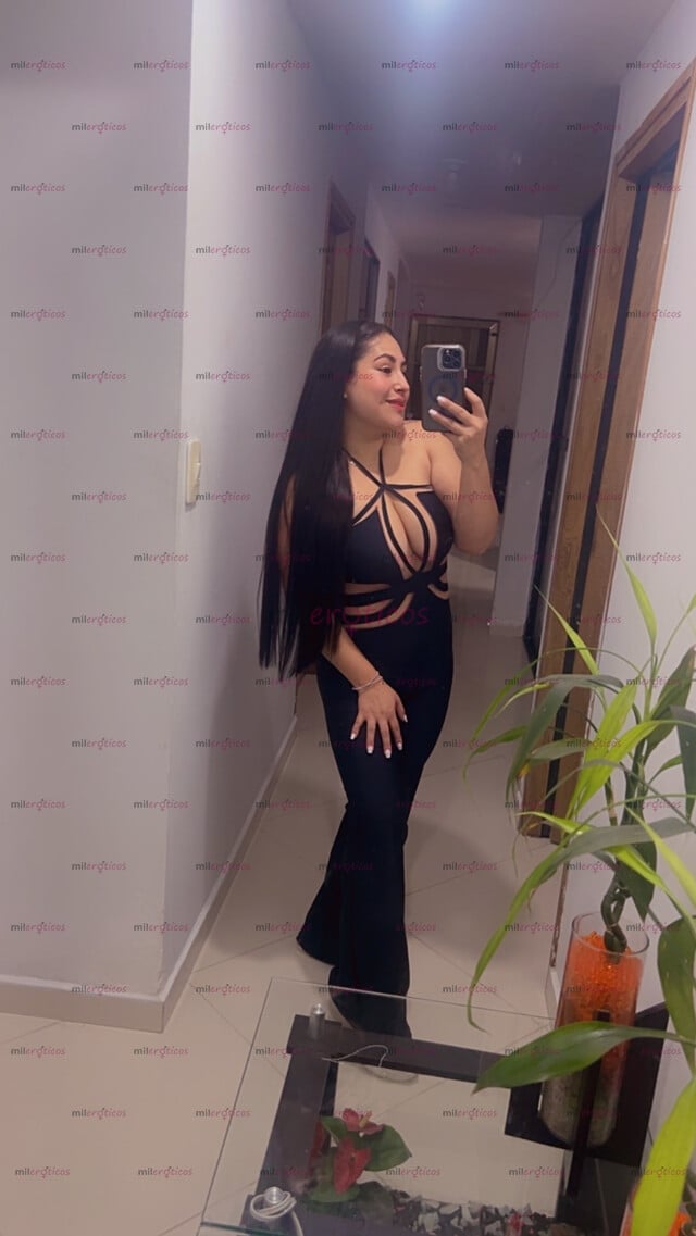 FOTOS DE HOLA SOY UNA CHICA ARDIENTE , PELINEGRA ALEGRE CON MUCHAS GANAS DE COMPLACERTE!
