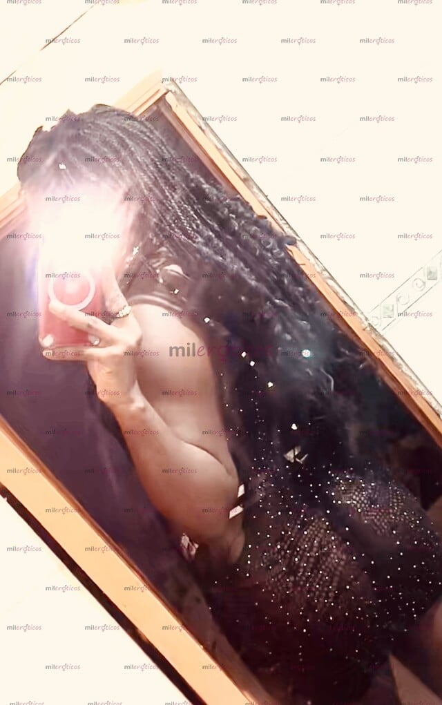 FOTOS DE SOY UNA MORENA MUY CALIENTE, VEN Y DISFRUTA DE UN RICO ORAL GARGANTA, PROFUNDA,
