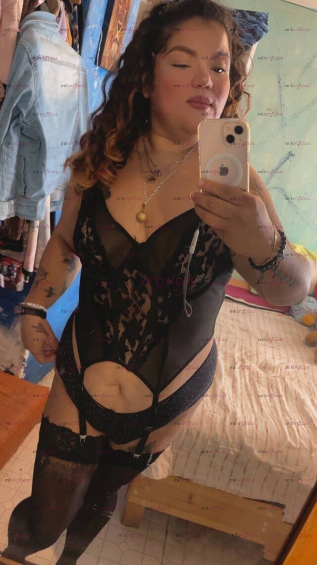 FOTOS DE MUJER MADURA DE GRANDES CURVAS CON LOS MEJORES BESOS