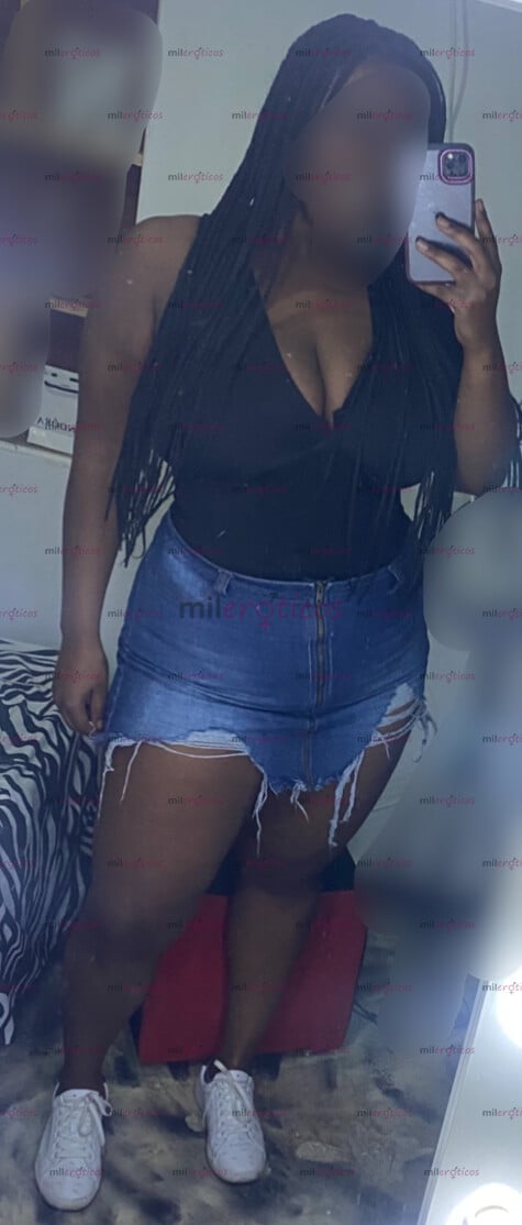 FOTOS DE TETONA MORENA CURVY CON GANAS DE COMPLACERTE