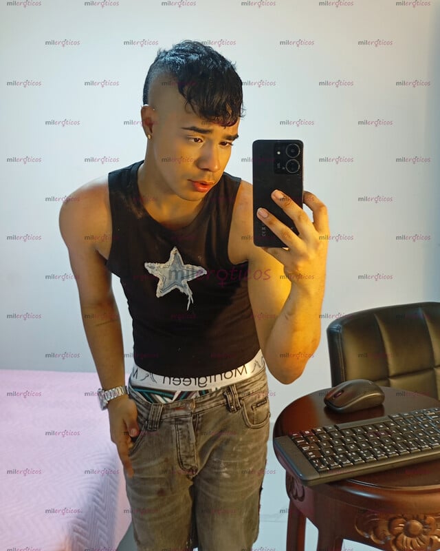 FOTOS DE 22CM DE PLACER, MORENO ACUERPADO VERSÁTIL