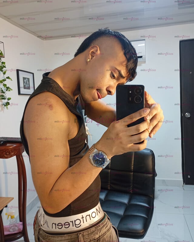 FOTOS DE 22CM DE PLACER, MORENO ACUERPADO VERSÁTIL