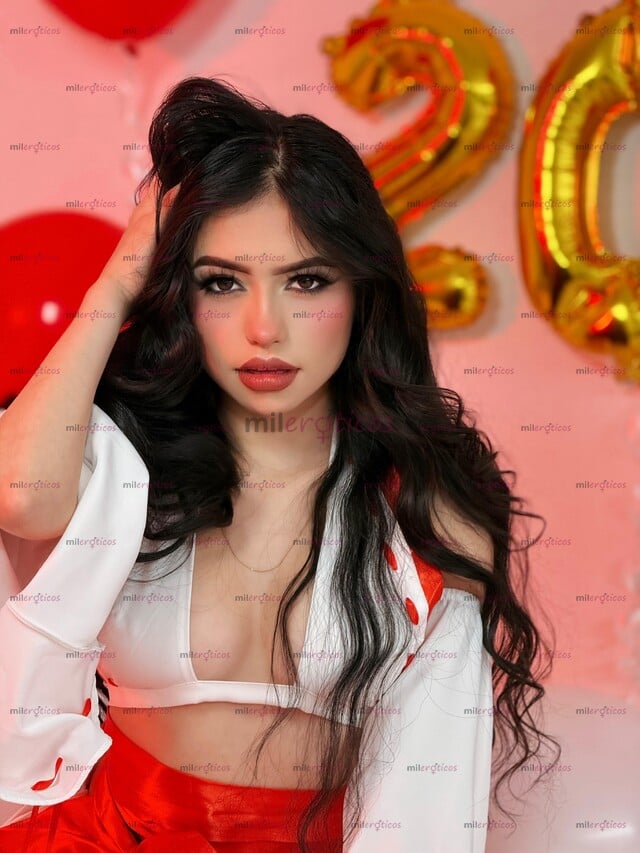 FOTOS DE CHICA DE 20 AÑOS TRAVIESA DISPUESTA A RECIBIR TU LECHE PAPI