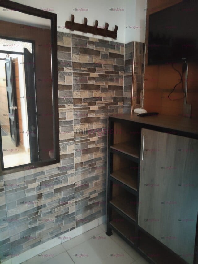 FOTOS DE HABITACIONES DISPONIBLE EN CHAPINERO PARA ACOMPAÑANTES CHICA CHICO O TRANS