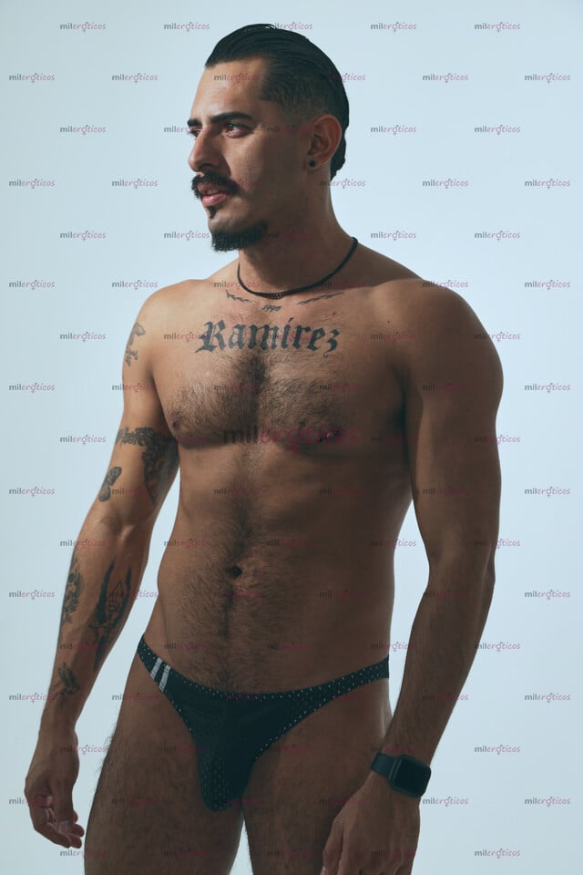 FOTOS DE JALISCIENSE MORBOSO LISTO PARA OFRECERTE UN MOMENTO DE PLACER Y ALGO MÁS