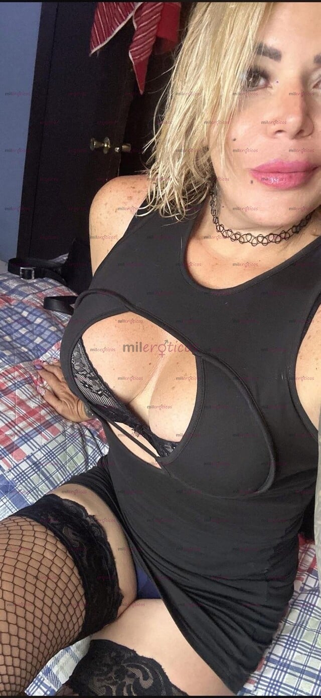 FOTOS DE HERMOSA, RUBIA DE BUEN CUERPO, AMOROSA, COMPLACIENTE, CARIÑOSA, ESTÁ A LA ORDEN