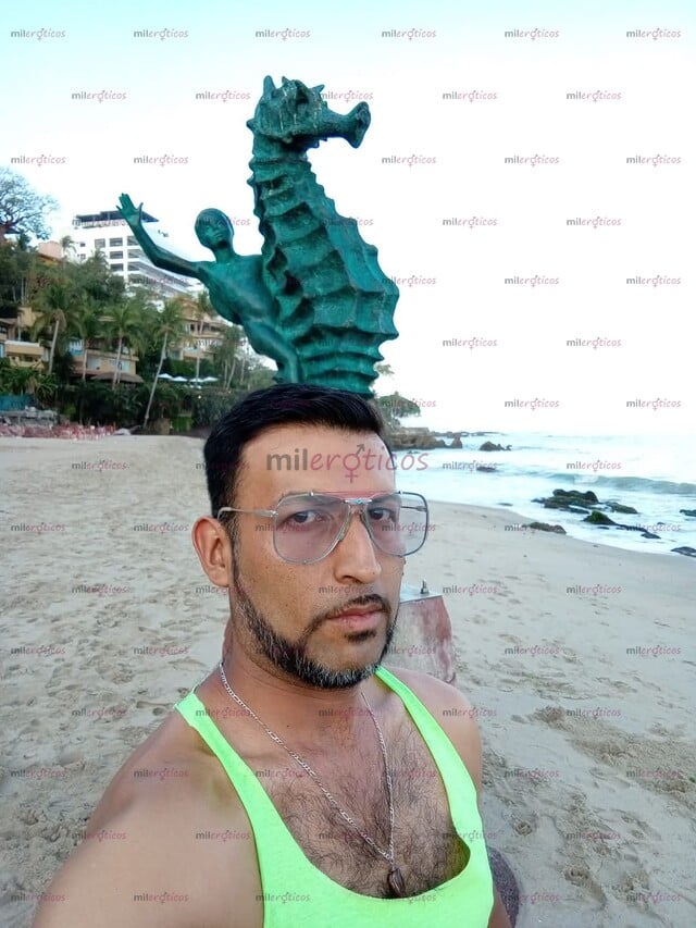 FOTOS DE CHAVO COMPLACIENTE ADAPTABLE QUE ESTÁ AQUÍ PARA HACERTE PASAR UN RATO AGRADABLE