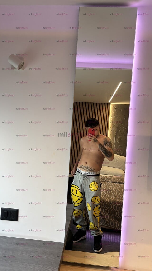 FOTOS DE CANDAS HOMBRE CHAKALON TATUADO VARONIL GUAPO Y BIEN RICO