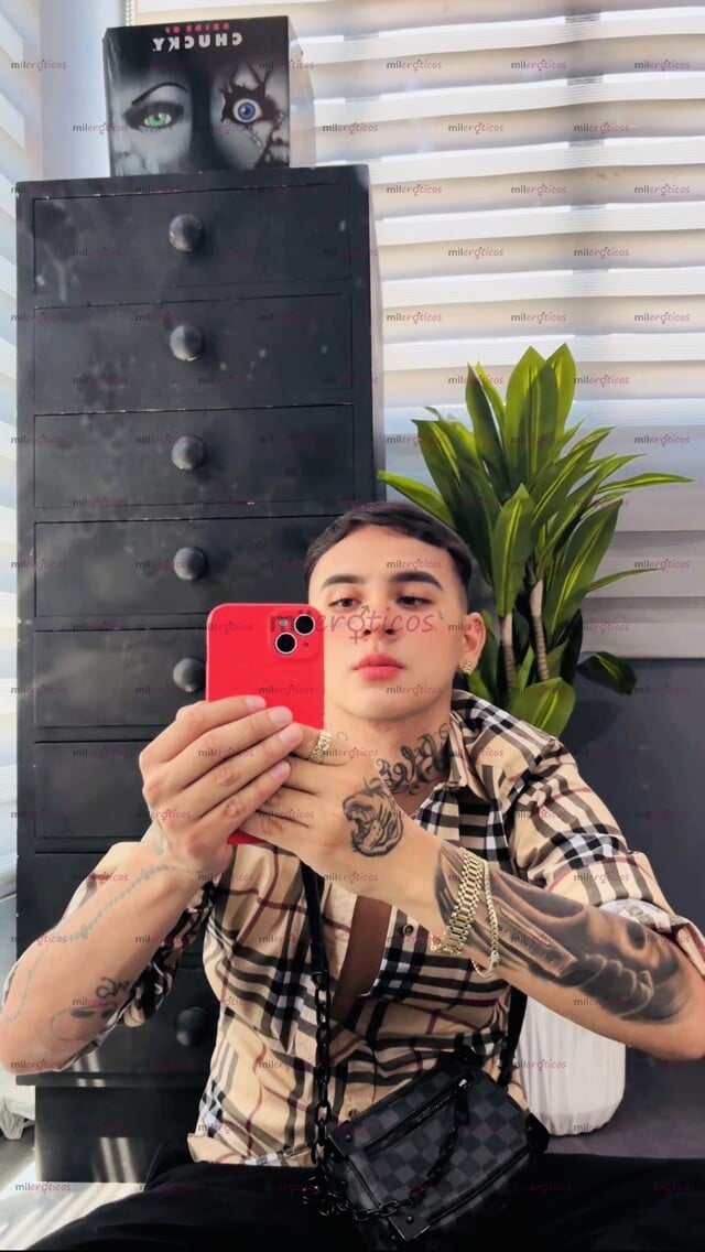 FOTOS DE CANDAS HOMBRE CHAKALON TATUADO VARONIL GUAPO Y BIEN RICO