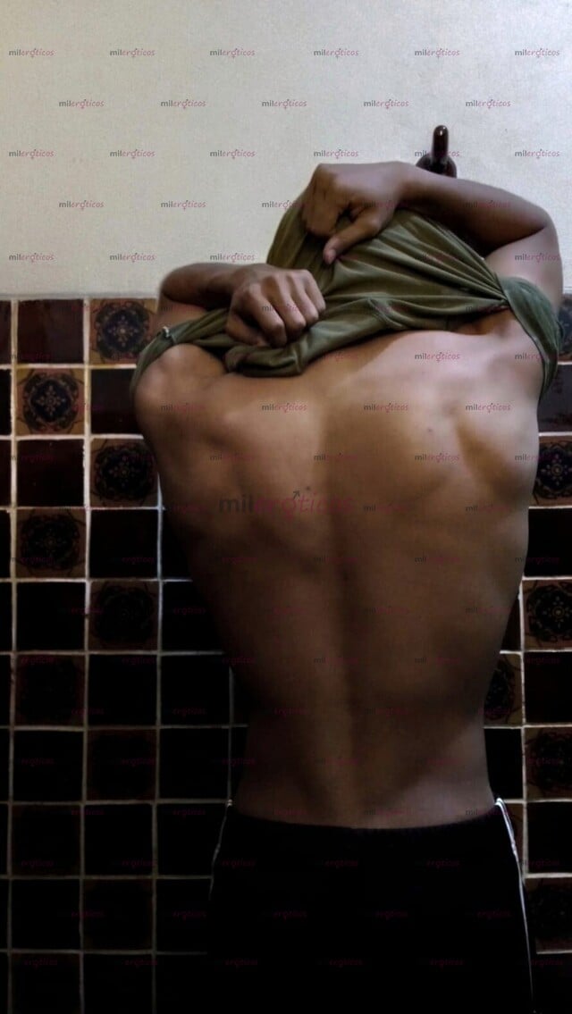 FOTOS DE CHICO DE 23 AÑOS DOTADO Y DE BUEN FÍSICO