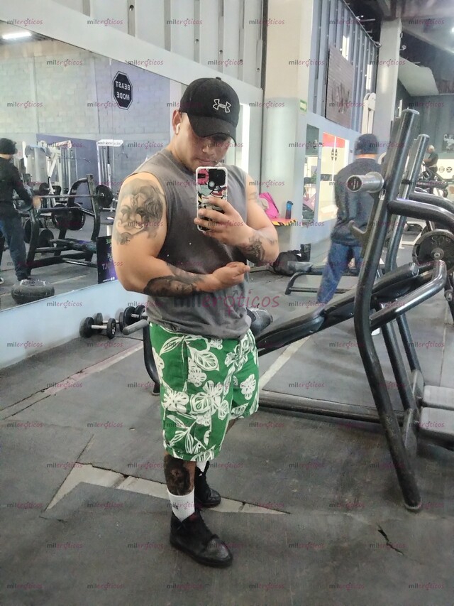 FOTOS DE CHICO DE 30 AÑOS DANDO SERVICIO A SEÑORITAS CON GANAS DE PASAR UN BUEN RATO