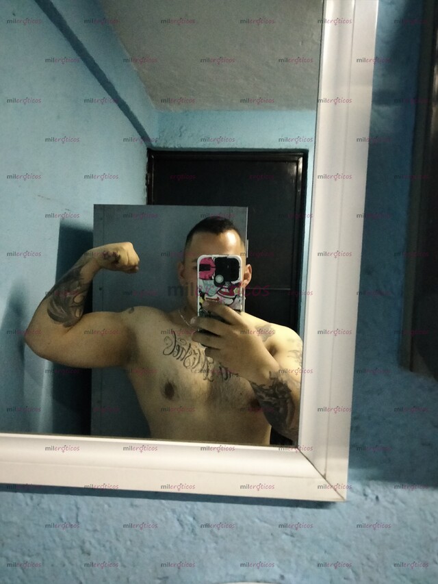 FOTOS DE CHICO DE 30 AÑOS DANDO SERVICIO A SEÑORITAS CON GANAS DE PASAR UN BUEN RATO