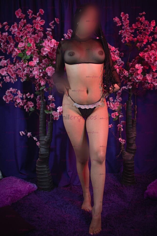 FOTOS DE DELICIOSA CHICA SEXY Y EXTROVERTIDA CON UNA CARITA ANGELICAL QUE TE ENCATARA