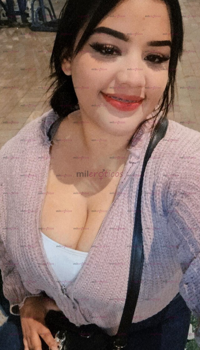 FOTOS DE ARDIENTE GORDITA Y TETONA!!! DEJAME CONSENTIRTE Y CHUPARTELA TODA