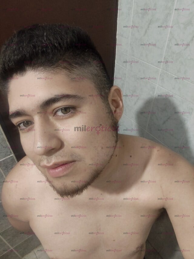 FOTOS DE CHICO COMPLACIENTE, INTER, AMBOS ROLES, SIN LUGAR, OJO BONITO, HIGIÉNICO, CA