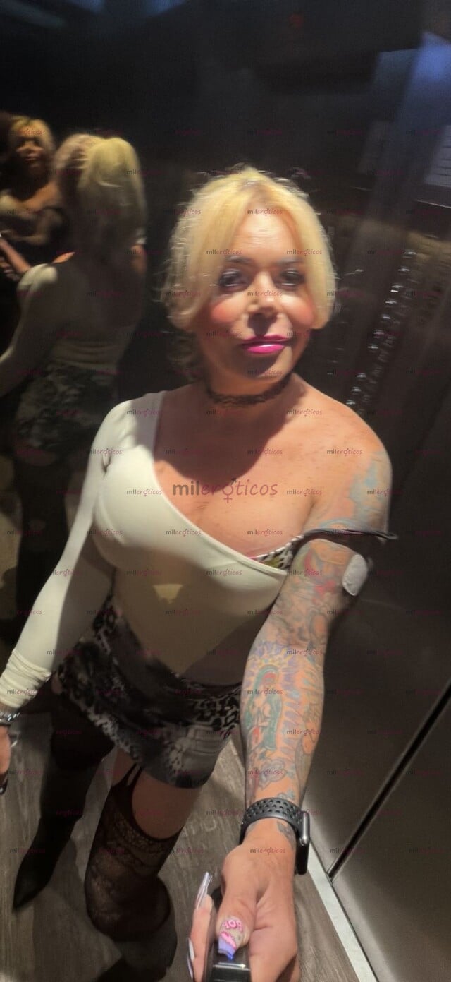 FOTOS DE MUJER, TRANS, BLANCA, RUBIA DE BABIS GRANDES Y CUERPO. EXQUISITO