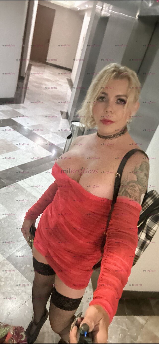 FOTOS DE MUJER, TRANS, BLANCA, RUBIA DE BABIS GRANDES Y CUERPO. EXQUISITO