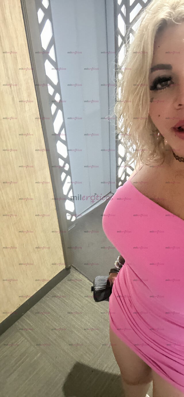 FOTOS DE MUJER, TRANS, BLANCA, RUBIA DE BABIS GRANDES Y CUERPO. EXQUISITO