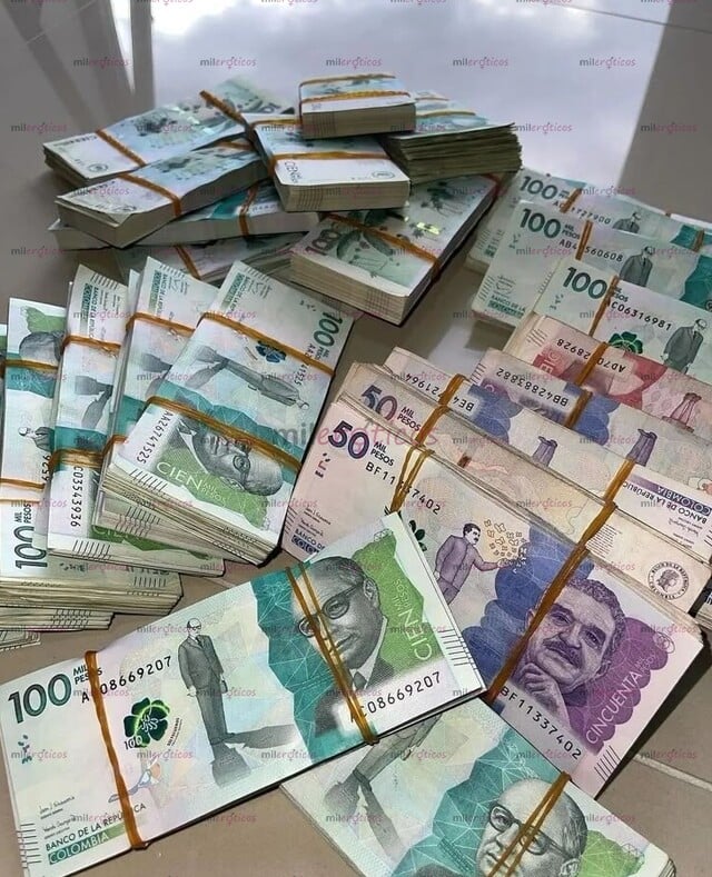 FOTOS DE TRABAJO PARA CHICAS UNIVERSITARIAS EN AGENCIA DE BOGOTA