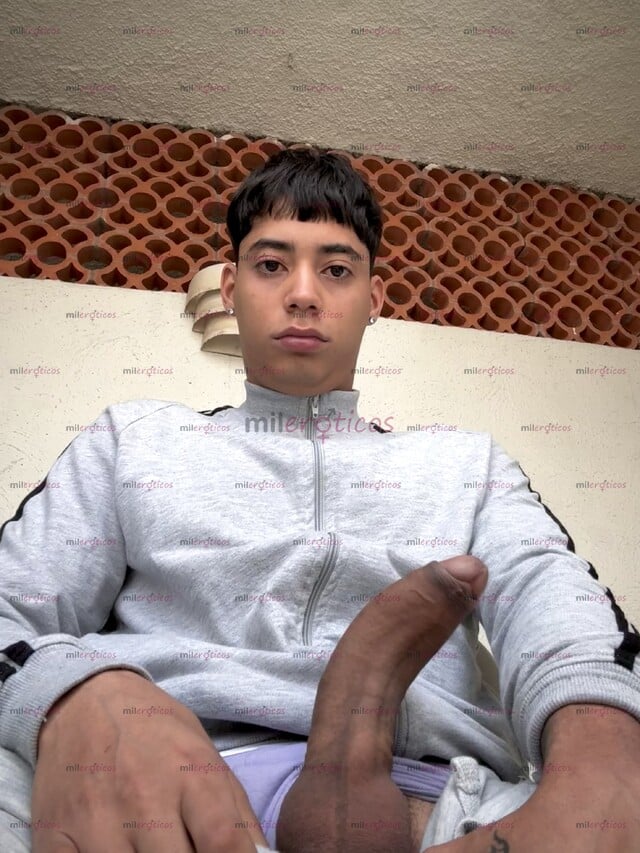 FOTOS DE HOLA, SOY DILAN POLLO VERGON 22CM, ARRECHO Y COMPLACIENTE