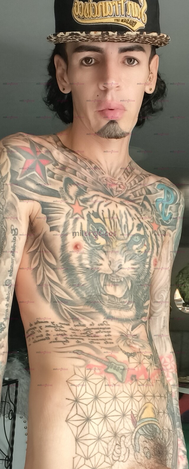 FOTOS DE FLACO BLANCO ACTIVO TATUADO MORBOSO RESERVADO