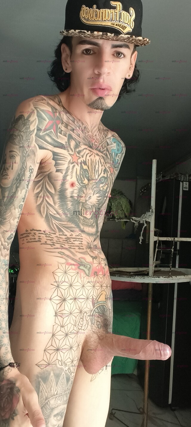 FOTOS DE FLACO BLANCO ACTIVO TATUADO MORBOSO RESERVADO