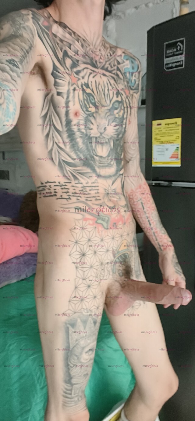 FOTOS DE FLACO BLANCO ACTIVO TATUADO MORBOSO RESERVADO