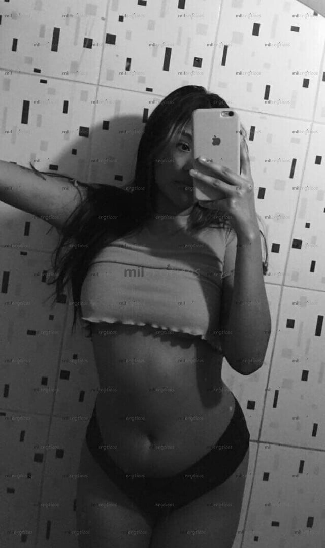 FOTOS DE HERMOSA Y JUGOSA JOVENCITA DISPONIBLE PARA TI