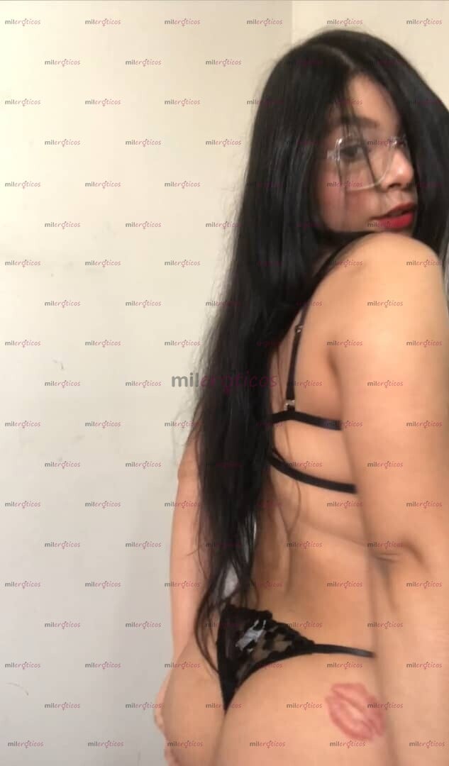FOTOS DE HOLA AMOR SOY UNA UNIVERSITARIA MUY TRAVIESA DISPUESTA A TODO CONTIGO AMOR