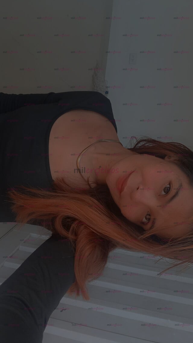FOTOS DE MIS AMORES, LLEGÓ TU FLACA ESTRECHITA, DISPUESTA A CUMPLIR TUS FANTASIAS