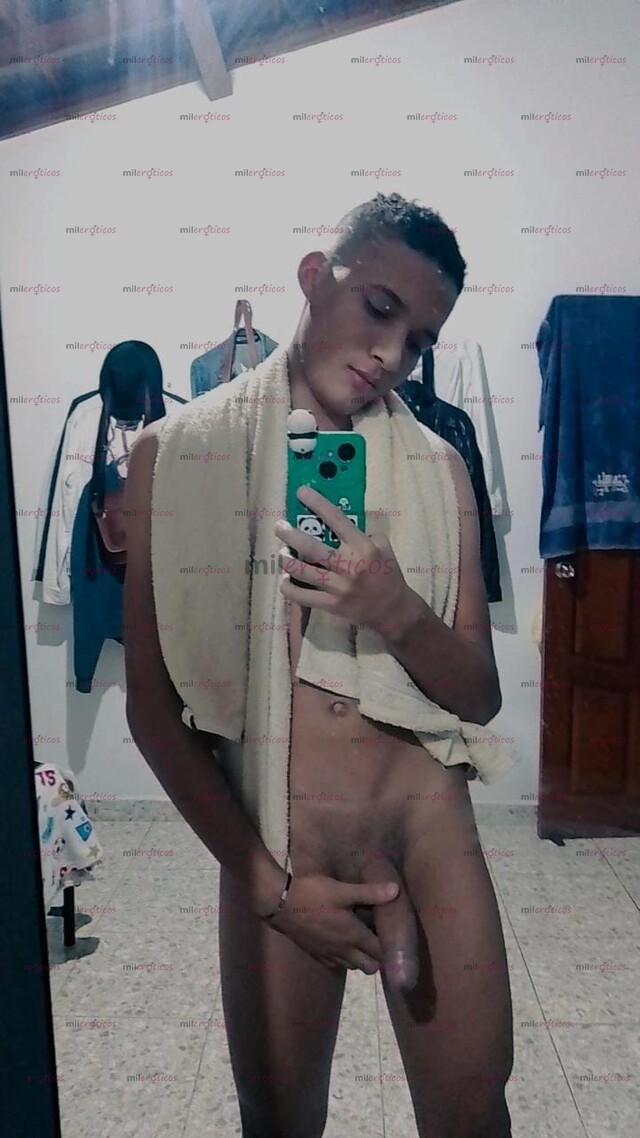 FOTOS DE JOVEN CALIENTE VERGÓN Y DOTADO SOLO SERVICIO VIRTUALES