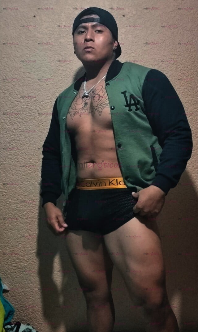 FOTOS DE VANYTAZ A TU SERVICIO SOLO ATIENDO MUJERES SOY MORENO TATUADO DE 170 ALTURA