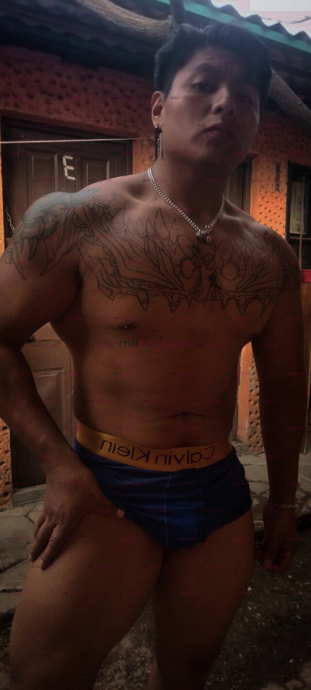 FOTOS DE VANYTAZ A TU SERVICIO SOLO ATIENDO MUJERES SOY MORENO TATUADO DE 170 ALTURA