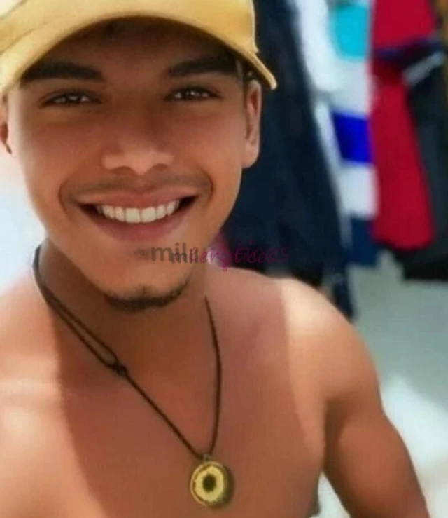 Ola seja bem vindobora fuder gostoso agora no pelosou macho safado com pegada forte e dominantesem pressa e sem frescuracurto beijo e amassosfaco beij...