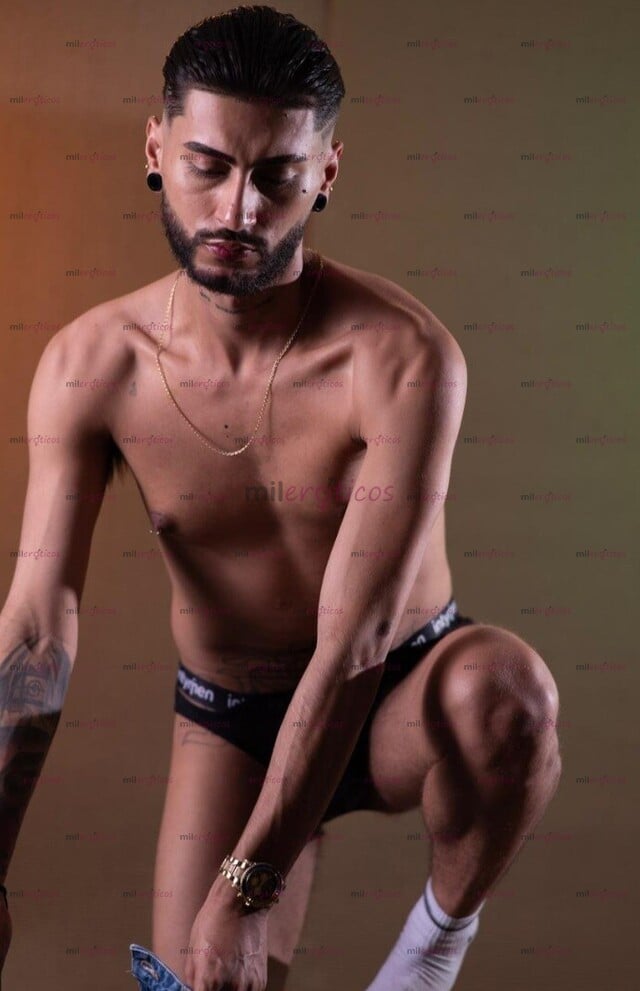 FOTOS DE MACHO PAISA FETICHISTA Y COMPLACIENTE...