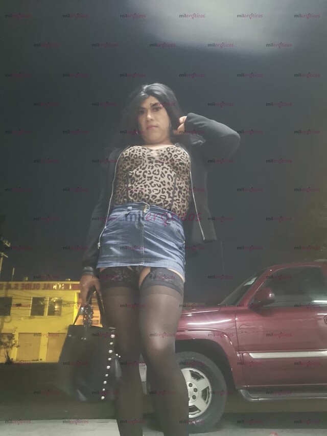 FOTOS DE TRASVESTI DE CLOSET MUY PUTA Y MAMADORA, ME ENCANTA ME CHORRIEN DE LECHE