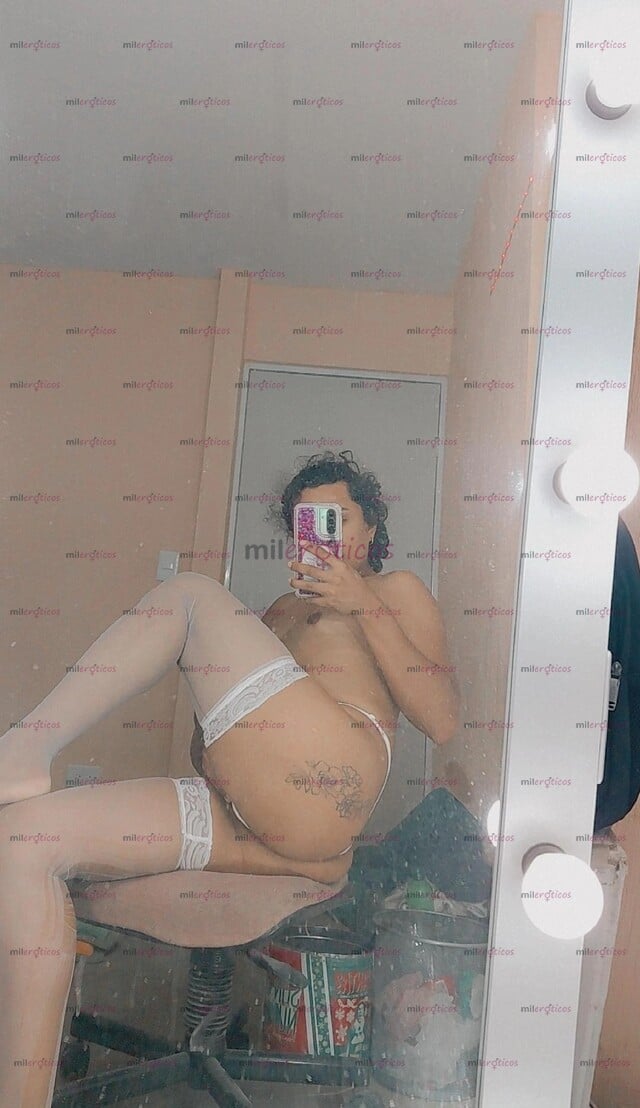 FOTOS DE TRANS 25 AÑOS MORENITA , FLAQUITA Y ALTA MUY COMPLACIENTE