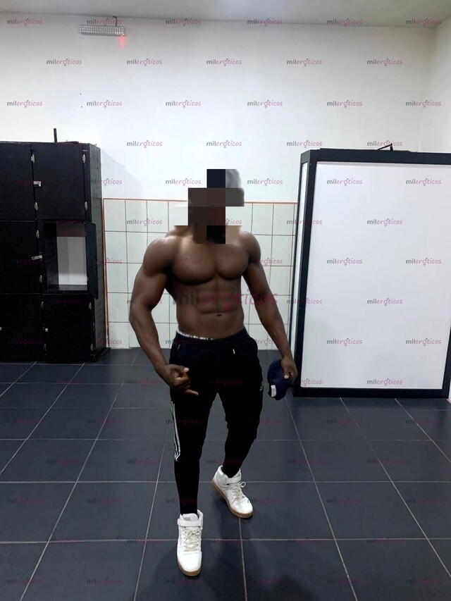 FOTOS DE NEGRO AFRICANO , VERGON LECHERO ATENCIÓN PARA GAY