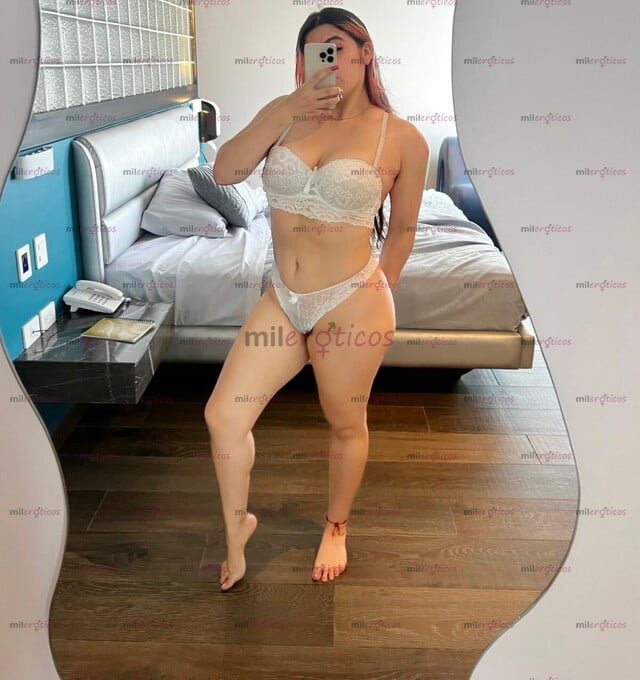 FOTOS DE ELY MAESTRA SEXY Y NATURAL,FETICHES,FANTASÍAS